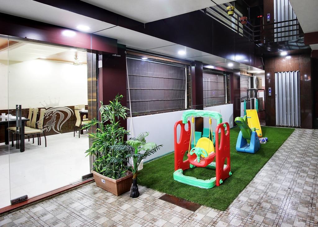 Daksh Hotel And Restaurant Talala Extérieur photo